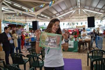 Presentación del calendario solidario 2010 en el Mercado Municipal de Telde (Foto TA)